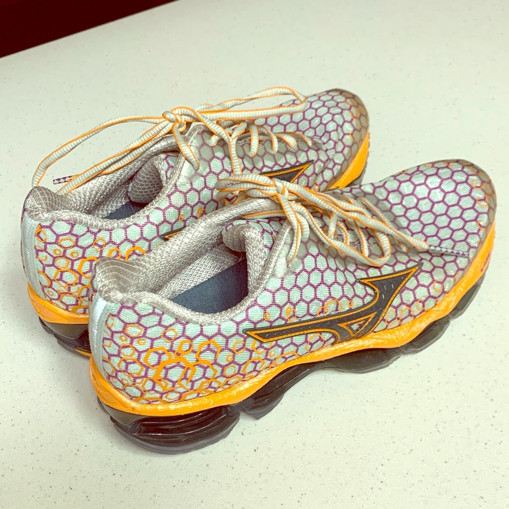 Mizuno Wave Prophecy 3